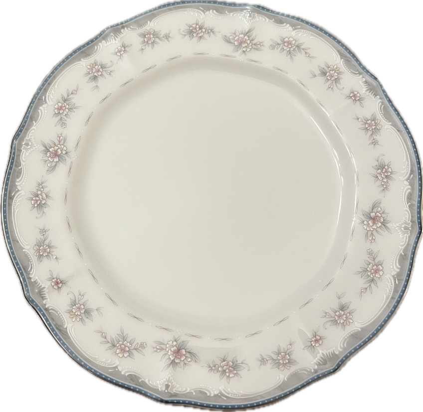 Traviata by Noritake - Salt & Pepper Shaker - 1 available