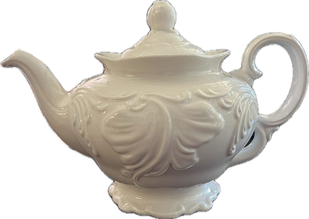 Seraphine White by Peppertree Tabletops - Teapot - 1 available