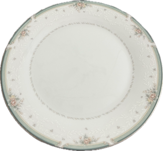 Greenbriar by Noritake - Dinner Plate - 1 available