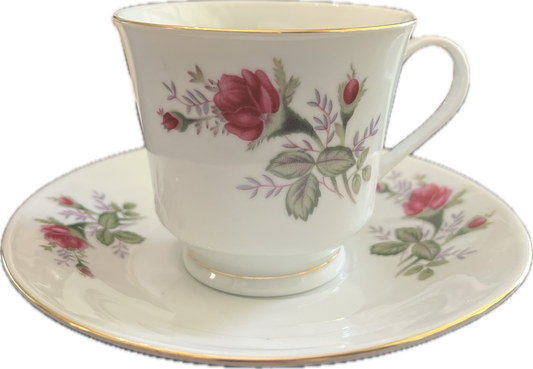Rosebud Excellence - Teacup & Saucer - 1 available