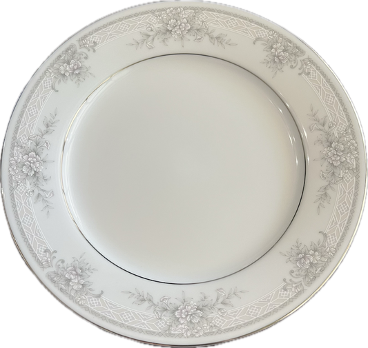 Sweet Leilani by Noritake - Dinner Plate - 4 available