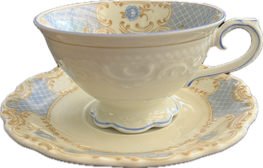 Frau by Schumann - Bavaria - Teacup & Saucer - 10 available