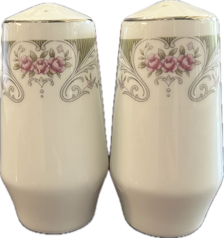 Alberon by Translucent - Salt & Pepper Shaker - 1 available