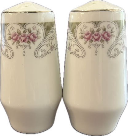 Alberon by Translucent - Salt & Pepper Shaker - 1 available