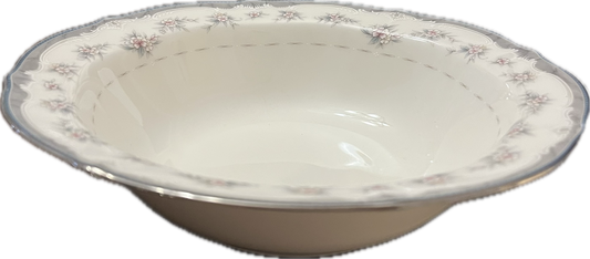 Traviata by Noritake - Salt & Pepper Shaker - 1 available
