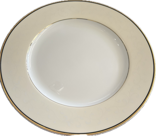 Embrace by Godinger - Dinner Plate - 2 available