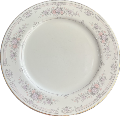Antique Lace by Royal Limited - Dinner Plate - 1 available