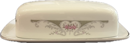 Alberon by Translucent - Salt & Pepper Shaker - 1 available
