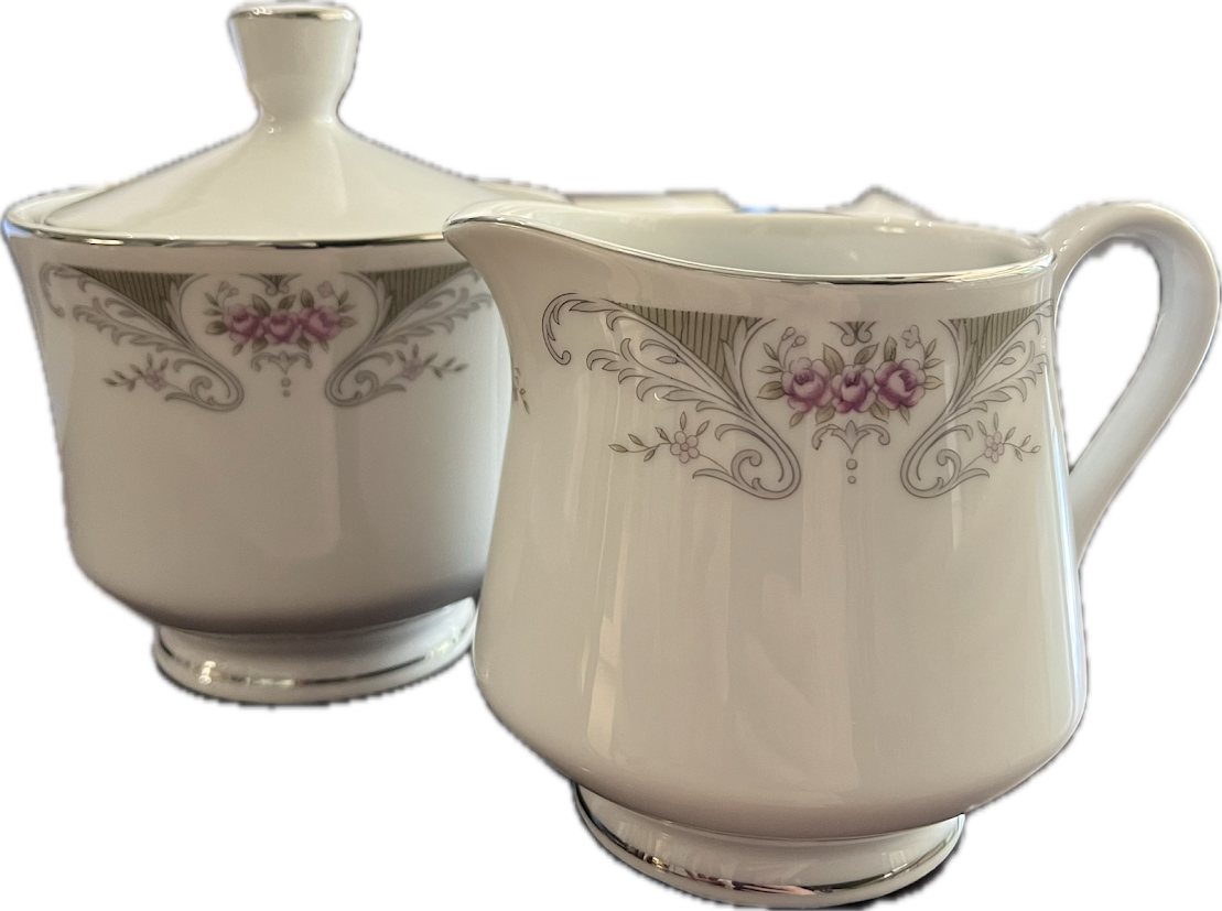 Alberon by Translucent - Salt & Pepper Shaker - 1 available