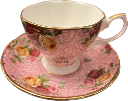 Old Country Roses - Dusky Pink Lace by Royal Albert - Teacup & Saucer - 1 available