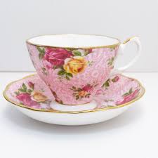 Old Country Roses - Dusky Pink Lace by Royal Albert - Teacup & Saucer - 1 available